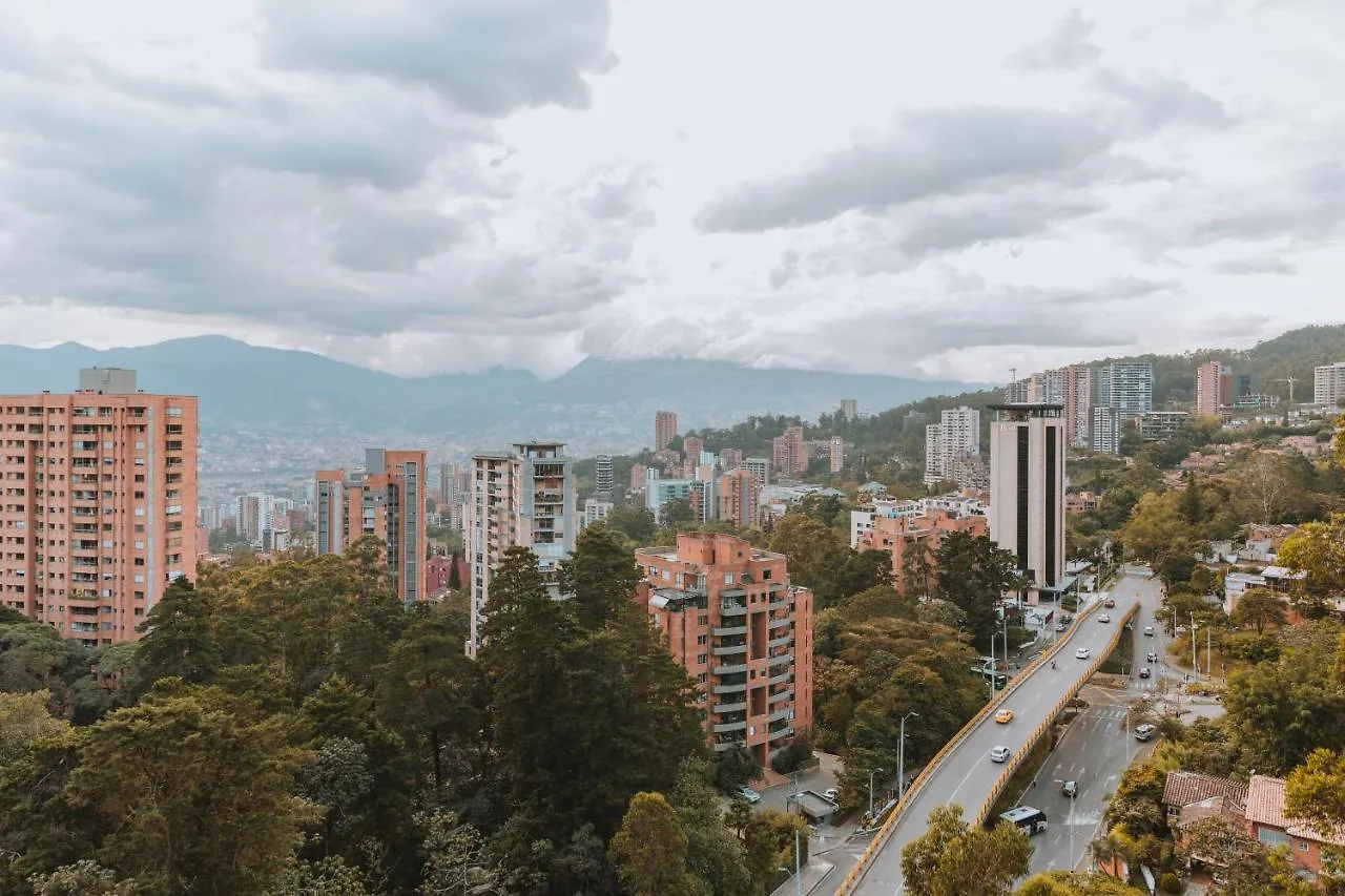 ***** Hotel Travelers Urban Studios Medellin Colombia