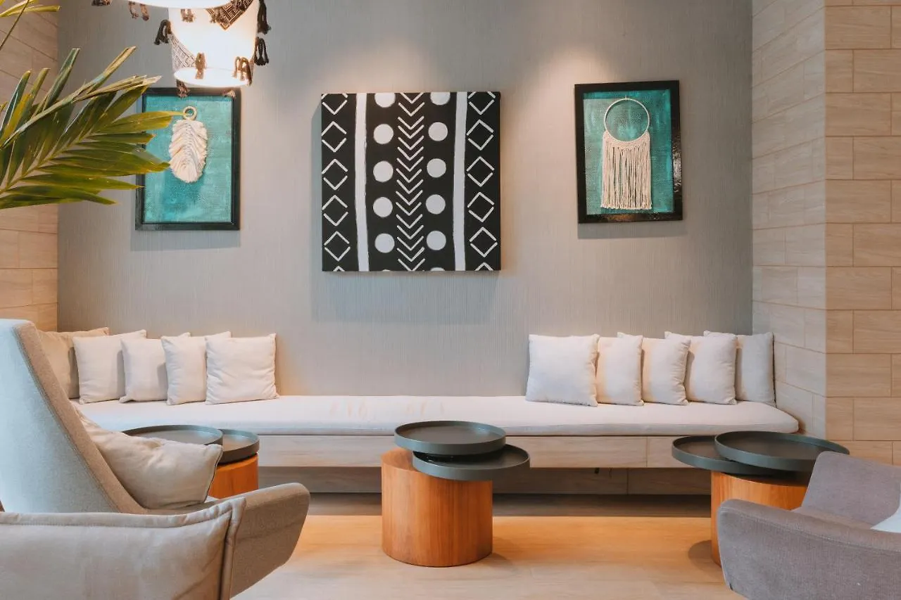 ***** Hotel Travelers Urban Studios Medellin Colombia